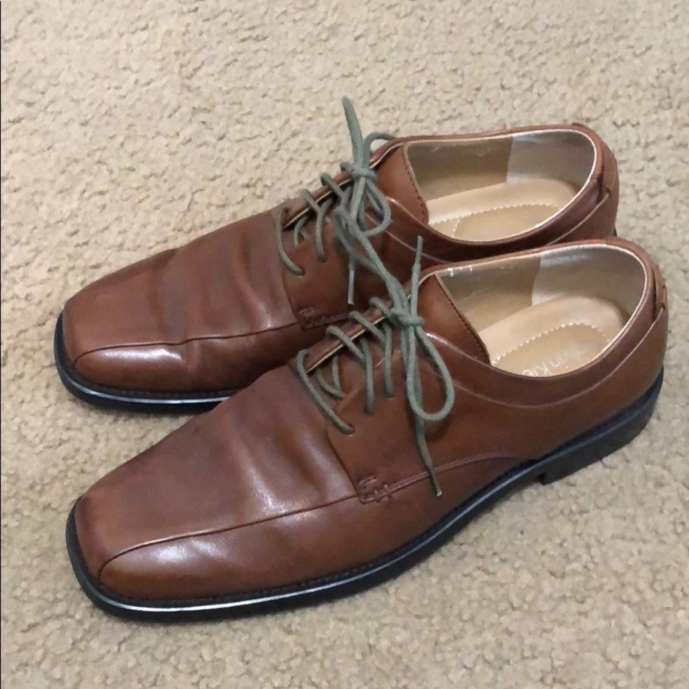Calvin Klein leather brown dress shoes